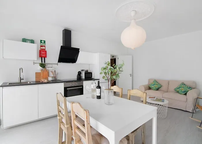 Light And Cozy Appartement