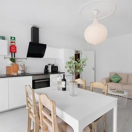 Light And Cozy Apartamento